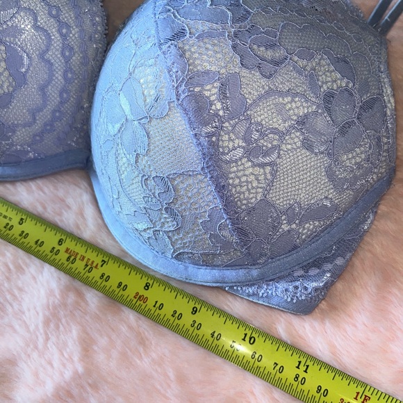 2 for $40 Victoria's Secret Lace Bra - Picture 3 of 10